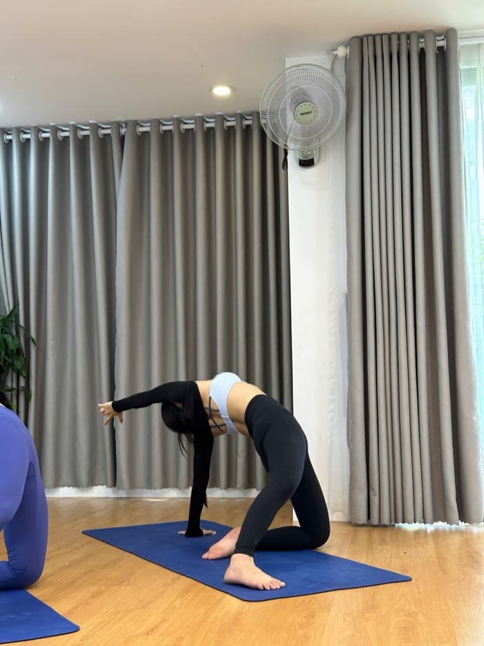 TAGA Yoga — Nguyễn Trà Giang 2